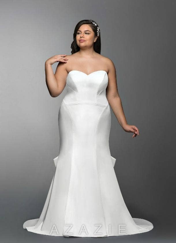 30 Best Wedding Dresses For Plus Size Brides YourTango